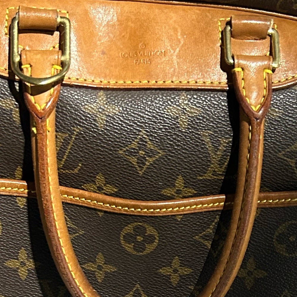 Louis Vuitton Monogram Canvas Handbag - Picture 8 of 16